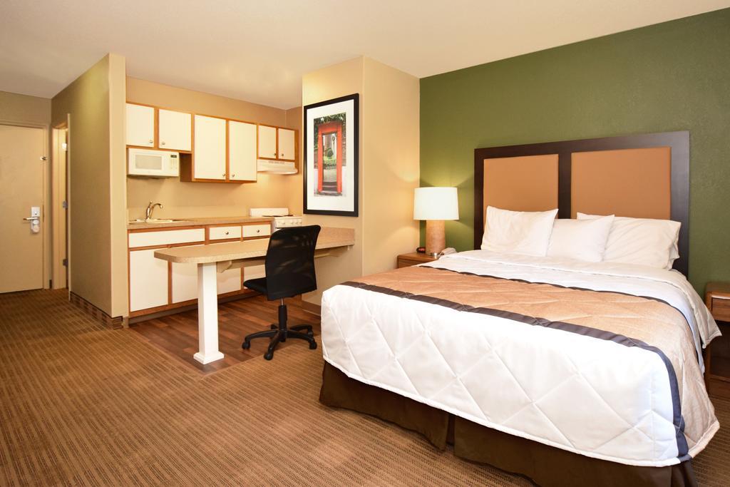 Extended Stay America Select Suites - Des Moines - West Des Moines Clive Exterior photo